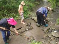 大庙乡：为水窖清淤  保群众饮水安全