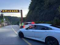 竹坪乡：文明路上行 安全不放假