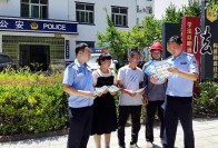 柳林乡: 警民联合保平安