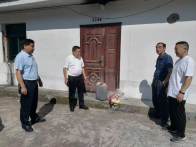 擂鼓镇：政企联合慰问驻村工作队