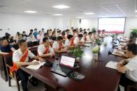 县中医医院表扬先进鼓斗志