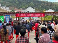 县医保局开展医疗保险扩面征收政策宣传