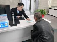 深化延时服务 真情减负暖民心