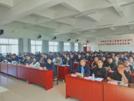 观看《苦难辉煌》 赓续红色基因