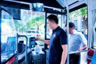 黄石副局长一人分饰三角，笔记本上写满了……