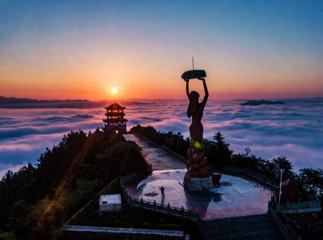 深圳文博會：竹山綠松石憑“楚國禮物”圈粉