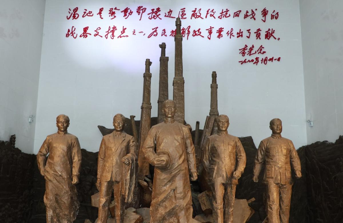 d95fafdb-9e09-MCd8-8b7c-4b6126e2c610.jpg