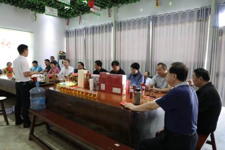 北京市政协调研我县茶产业发展