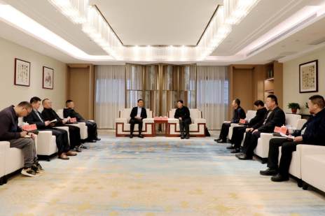 汪正义会见东方希望集团副总裁蒙长君