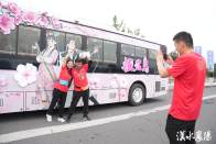 襄阳“侠义公交”走红：一家国企的“自强焕新”改革故事