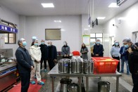 茂华中学举办开放日 多方监督共护“舌尖安全”