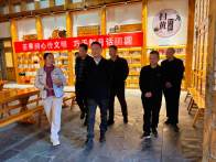 省委宣传部调研我县农家书屋改革试点工作