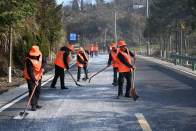 县公路养护中心开展雨雪冰冻天气应急演练