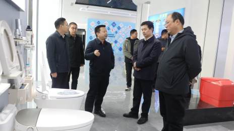 市经信局局长裴胡军来我县调研