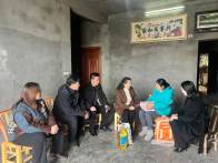 市妇联来我县开展走访慰问活动