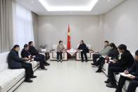 王丽媛会见十堰电信公司总经理张海鹏