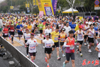 春日汉马，一路奔跑的英雄赞歌