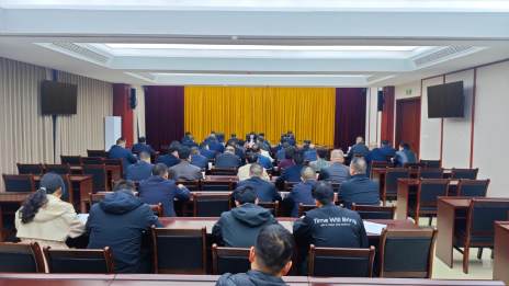 县委常委会树立和践行正确政绩观学习教育读书班开展研讨交流   