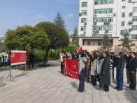 縣財政局：清明祭英烈 青年承遺志