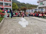 大廟鄉(xiāng)中心幼兒園開展消防應急疏散演練