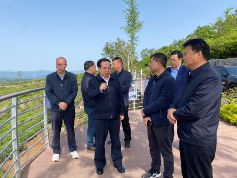 省委宣传部副部长赵理富来竹调研