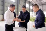 曾祥成到潘口乡和深河乡调研