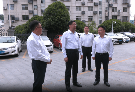 曾祥成调研督导城市更新和企业生产经营工作
