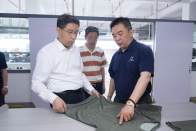 曾祥成调研督导城市更新和企业生产经营工作