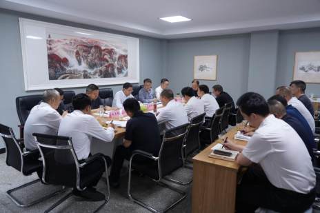 曾祥成主持召开信访问题会商研判会