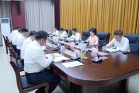 曾祥成主持召開縣委常委會會議