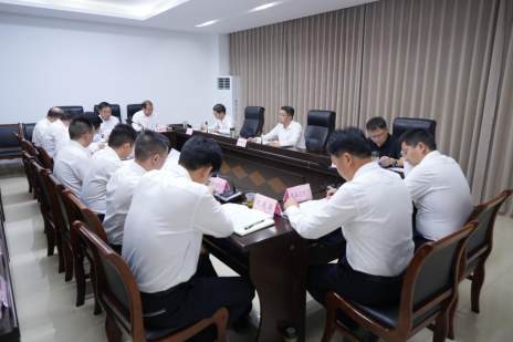 全縣縣域經濟“雙20”幫扶機制和“雙百”科技賦能工程工作會召開