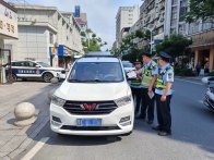 县交通运输综合执法大队开展非法营运整治行动