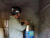 县供电公司网格员解决群众家中用电异常