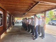 官渡镇：参观警示教育基地