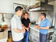 官渡镇：“七一”慰问暖人心