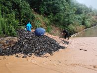擂鼓镇：党员干部带头上 救灾一线显担当