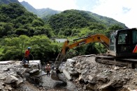 柳林乡：同心奋战洪大路