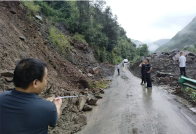 县交通运输局：灾毁保险为农村公路系上“安全带”