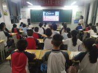 楼台乡中小学准时收看秋季《开学第一课》 