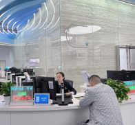 县数据局创新服务模式 助力企业“高效办成一件事” 