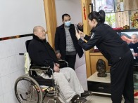 八旬老人就医需身份证明  民警及时办理为其解忧