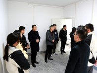 我县实施“乡下一个岗，城区一间房”教师住房保障工程