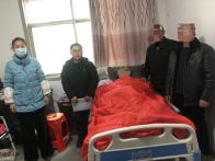 县公证处为行动不便老人上门办理公证业务