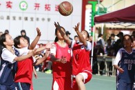 第三届中小学生篮球赛中西赛区火热开赛