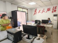 双台派出所多措并举应对办证高峰