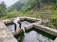 大庙乡：开展水源地清理　保障群众饮水安全