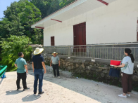 县住建局深入各乡镇开展危房改造验收工作