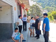 县民政局：“民情快递员”上门    精准摸排高龄老人急难愁盼