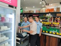县市场监管局：“送检”上门 贴心服务