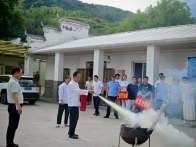 秦古派出所开展福利院消防演练